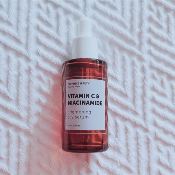 Provence Beauty Vitamin C & Niacinamide Glow Up Brightening Day Serum 60ml - Picture 6 of 8
